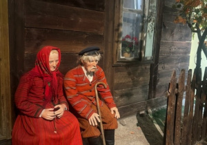 Wystawa "Szare jak ziemia, barwne jak pamięć".