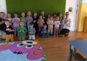 Zdjęcie grupowe Tuptusiów.