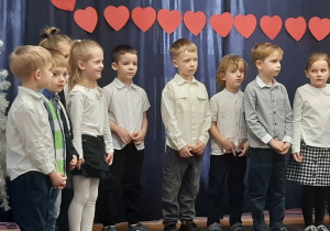 Żaczki występują przed gośćmi.