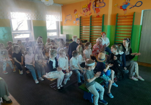 Zdjęcie 1 na 85