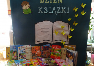 Dekoracja dotycząca Dnia Książki