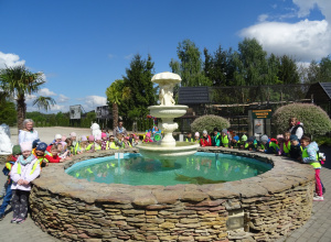 Wycieczka Juniorów i Zaczków do Zoo w Borysewie