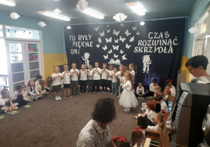 Żaczki żegnają Juniorów.