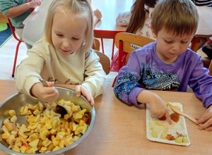 jesiennie i owocowo.......