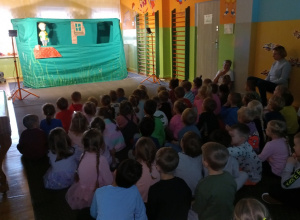 Teatrzyk "WidziMiSię" z przedstawieniem "Piotruś Pan"