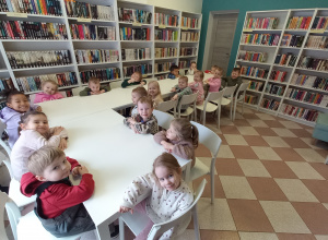 Tuptusie w Bibliotece Dygresja