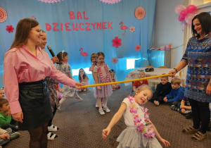 Sportowy konkurs "Limbo".