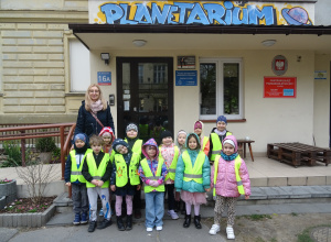 „Eksperymenty z prądem i tajemnice kosmosu”