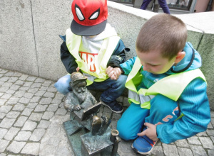 W poszukiwaniu krasnali...