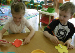 Tuptusie przygotowują niespodzianki dla Rodziców z okazji Dnia Mamy i Taty