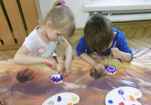 Smyki przygotowują niespodzianki dla Rodziców z okazji Dnia Mamy i Taty