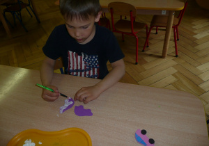Żaczki przygotowują niespodzianki dla Rodziców z okazji Dnia Mamy i Dnia Taty