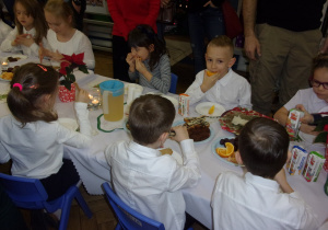 poczęstunek w Juniorach