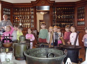 W Muzeum Farmacji