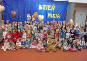 Dzień Misia - zdjęcie grupowe