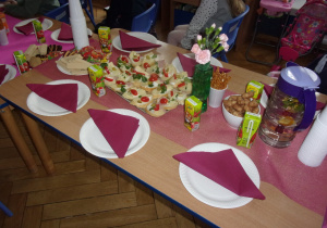 poczęstunek w Juniorach